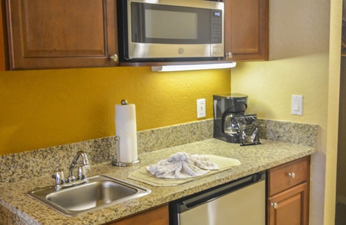 Florida Central Atlantic Coast Apartment | AMAZING STUDIO AT LAKES RESORT & SPA