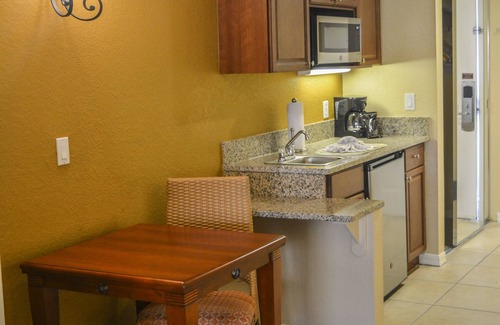 Florida Central Atlantic Coast Apartment | AMAZING STUDIO AT LAKES RESORT & SPA
