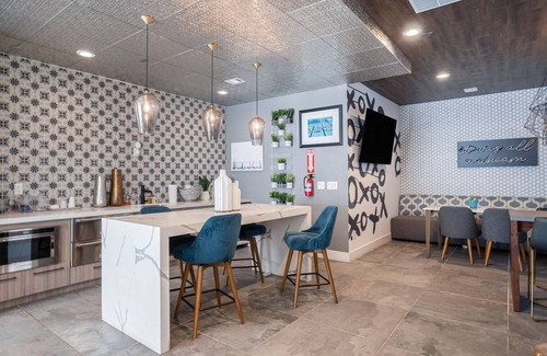 Sunnyvale Apartment | Amazing Sunnyvale 1BR w/Gym, Pool & BBQ, walk to Apple, by Blueground