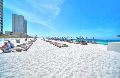 Panama City Beach Apartment | Amazing Sunset Oceanfront Condo