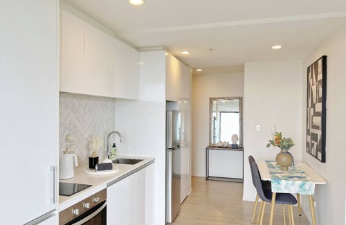 Newton House | Amazing Sunset View Penthouse