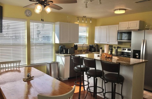 Rockport House | Amazing Sunsets at The Villa at Copano Cove. Cozy. Close to a lot F-U-N !