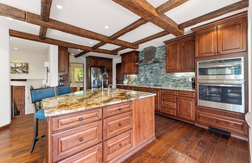 Manson Villa | Amazing Ultra Luxury Tuscany Style Lakefront Villa, Two Primaries with En Suites