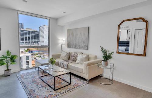 Overtown Apartment | Amazing Unit in Downtown Miami With Free Parking