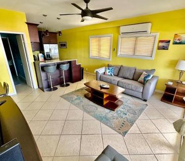 Red Hook House | Amazing View 1 Bed1 Bath Villa On Red Hook Strip