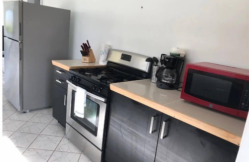 St. Thomas House | Amazing View, 3 Bed Renovated, AC, Generator
