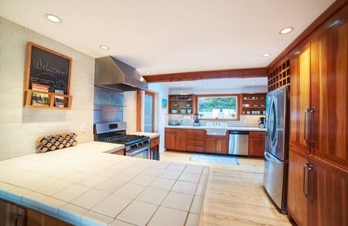Bodega Bay House | Amazing view!4bed/2bath/hot tub