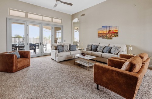 East Mesa House | Amazing View-Desert Oasis-Single story
