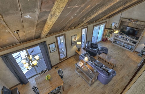 Ellijay Cabin | Amazing View & Game Room, The Perfect Family Getaway W/Hot Tub