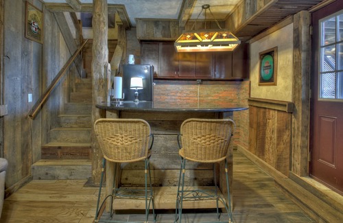 Ellijay Cabin | Amazing View & Game Room, The Perfect Family Getaway W/Hot Tub