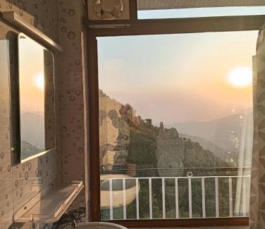 McLeod Ganj Hotel | Amazing view Home Stay