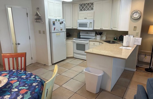 East End House | Amazing views, dog and kid friendly unit with pool, total SGI experience at J9!