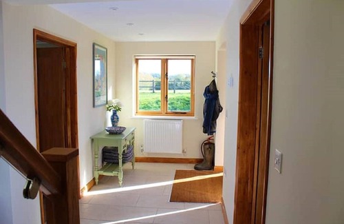 Bourton Cottage | Amazing views in luxury cottage