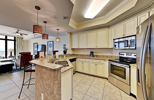 Orange Beach Condo | Amazing views, Indoor/Outdoor Pools!