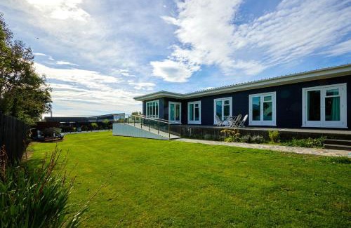 Kaikoura House | Amazing Views Large Deck Sunny