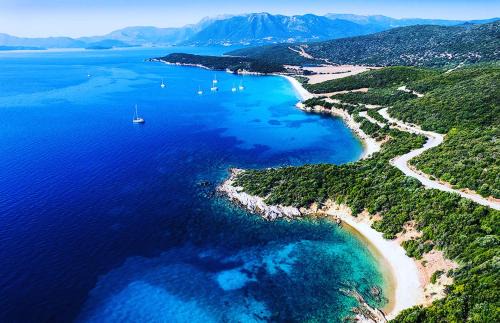 Aktio-Vonitsa Villa | Amazing Villa By The Sea