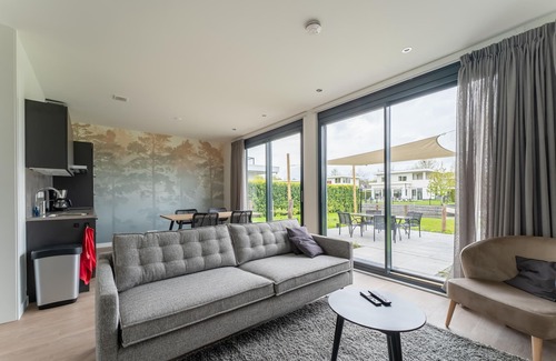 Zeewolde House | Amazing villa in Zeewolde with terrace