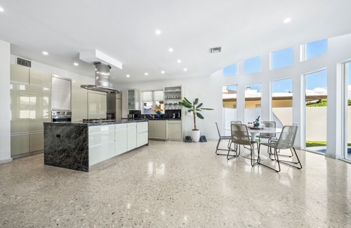 Nurmi Isles Villa | Amazing Waterfront home with spacious grounds in Seven Isles area of Las Olas