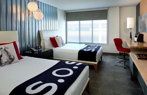 Fisherman's Wharf Hotel | Amazing Waterfront Stay - S'mores, Games & Unwinding Views | 2 Family Rooms