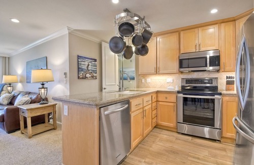 Townsite Condo | AMAZING White Water Ocean & Pier View Condo, Upgrades!
