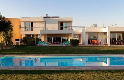 Quelfes Villa | Amazing Windmillhouses