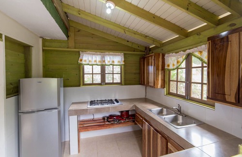 Robins Bay Villa | Amazingly Affordable Savings "Rustic Jamaican Vibes" on Ocean Front, Selecluded
