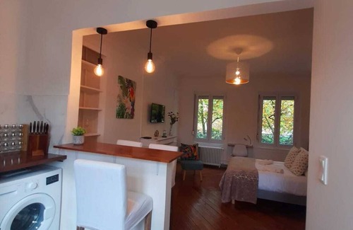 Rouen City Centre Apartment | Amazonia Rouen Centre by Myfrenchpat