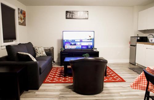 Halifax Apartment | Amba Exquisite-Comfy & Private Suite in Halifax