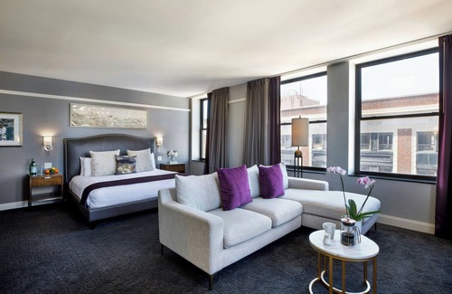 Downtown Wichita Hotel | Ambassador Hotel Wichita, Autograph Collection