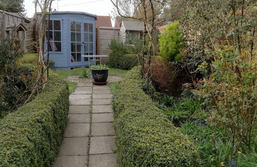 Snettisham Cottage | Amber Cottage 3 Bed , In Snettisham, North Norfolk dogs welcome