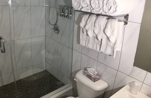 Grand Bend Hotel | Amber Hotel