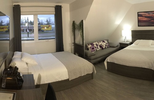 Grand Bend Hotel | Amber Hotel