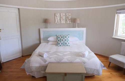 Wilderness Bed & Breakfast | Amber Light Wilderness Beach Cottage