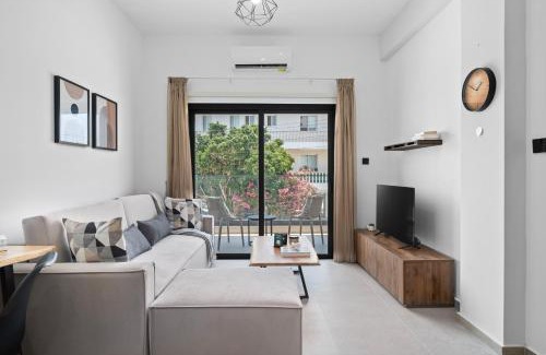 Universal Apartment | Amber Suites by Nomads