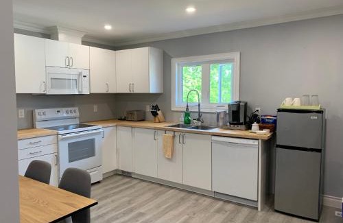 Niagara Falls House | Ambiance by the Falls Cozy Suite