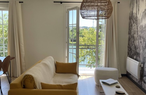 Thomery Apartment | Ambiance Seine