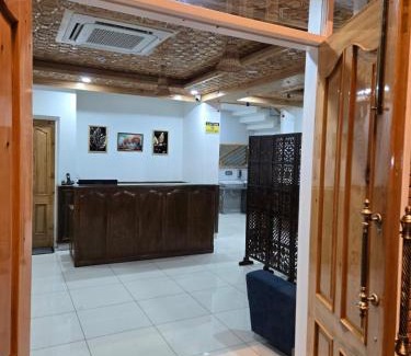 Srinagar House | Ambience