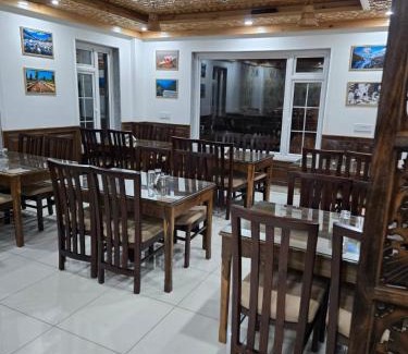 Srinagar House | Ambience