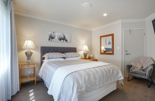 Palmerston North Bed & Breakfast | Ambience on Pacific