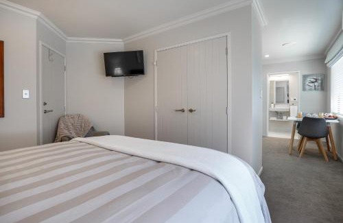 Palmerston North Bed & Breakfast | Ambience on Pacific