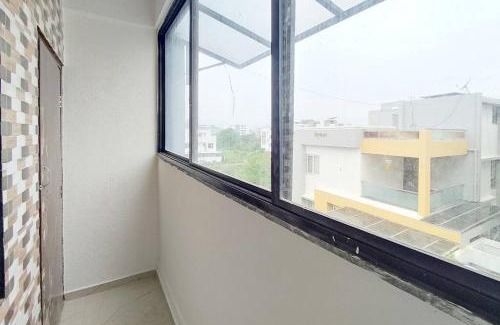 Nashik Apartment | Ambient Homestay (4-AC/Non AC Rooms with Kitchen)