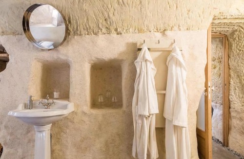 Poce-sur-Cisse Villa | Amboise Troglodyte Villa