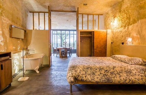Poce-sur-Cisse Villa | Amboise Troglodyte Villa