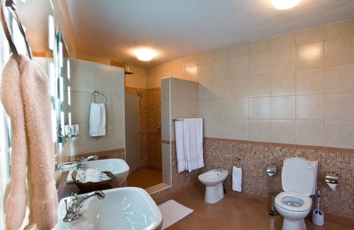 Kajiado County Cabin | Amboseli Sopa Lodge