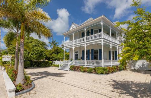 Old Town Apartment | AMBROSIA at Azul Mansion Key West