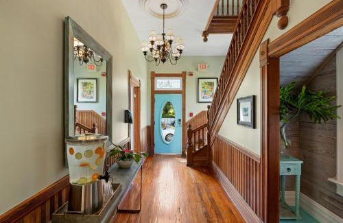 Old Town Apartment | AMBROSIA at Azul Mansion Key West
