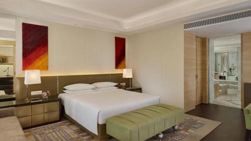 South West Hotel | Ambrosia Suites By IGI Airport