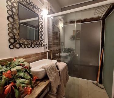 Brooklin Novo House | Ame a Ilha mais Bela - banheiro conceito - 150m da praia vista da mata