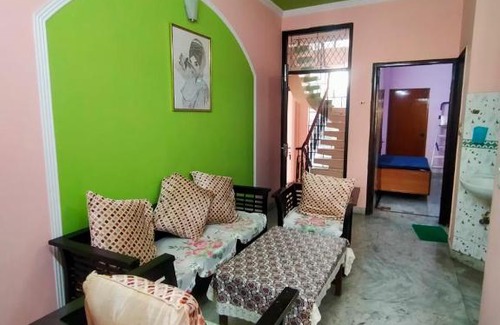 Govindpuri House | Ameen stays