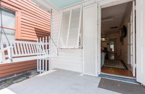 Uptown - Upper Duval House | Amelia House
